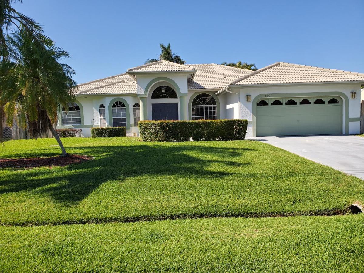 Our Beautiful Florida Vacation Home With Heated Pool Port St. Lucie Экстерьер фото